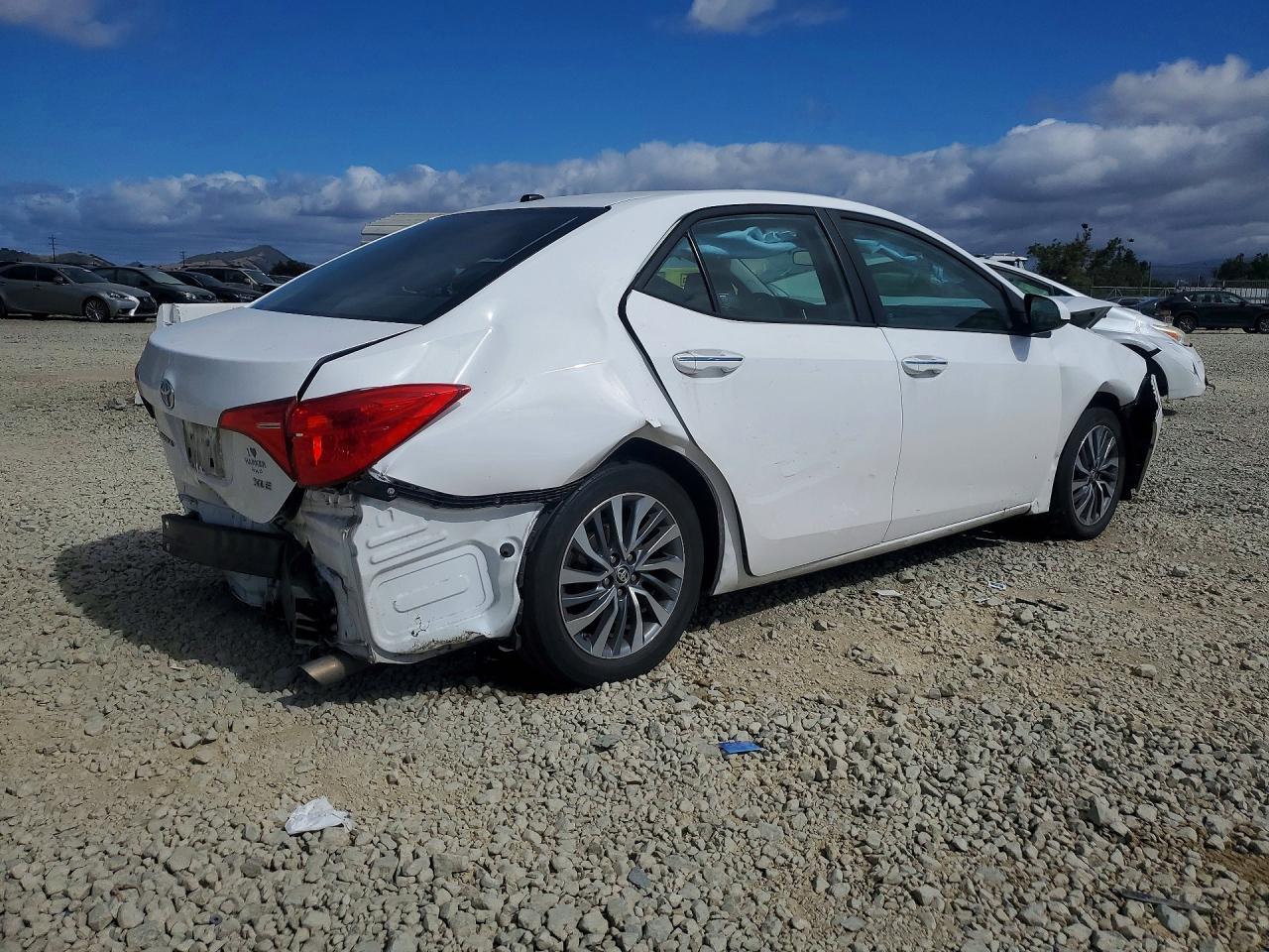 Toyota Corolla Xle