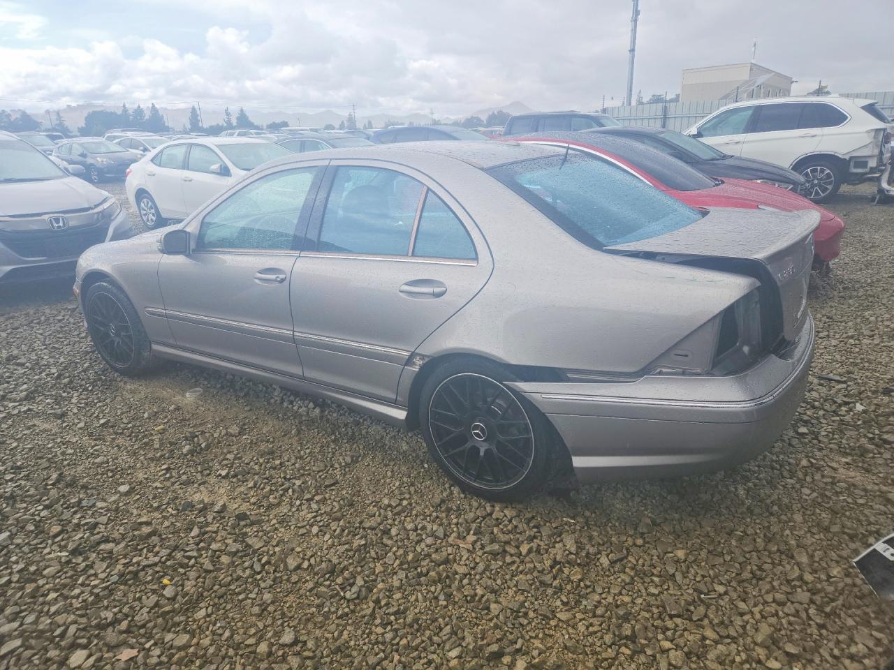 Mercedes-Benz C-Class 230