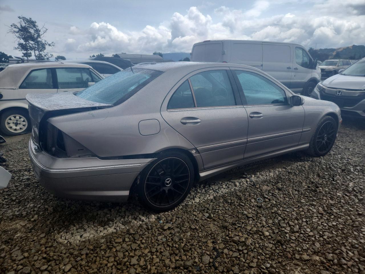 Mercedes-Benz C-Class 230
