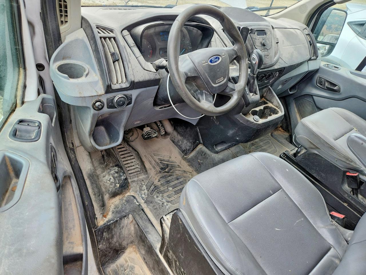Ford Transit T-150