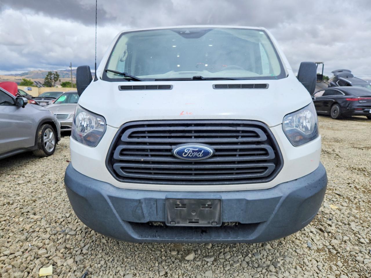 Ford Transit T-150