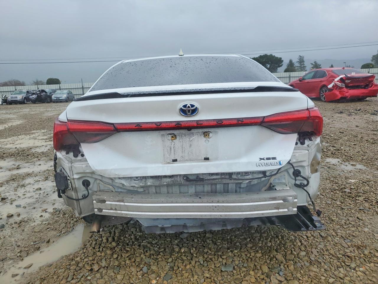 Toyota Avalon Hybrid Xse