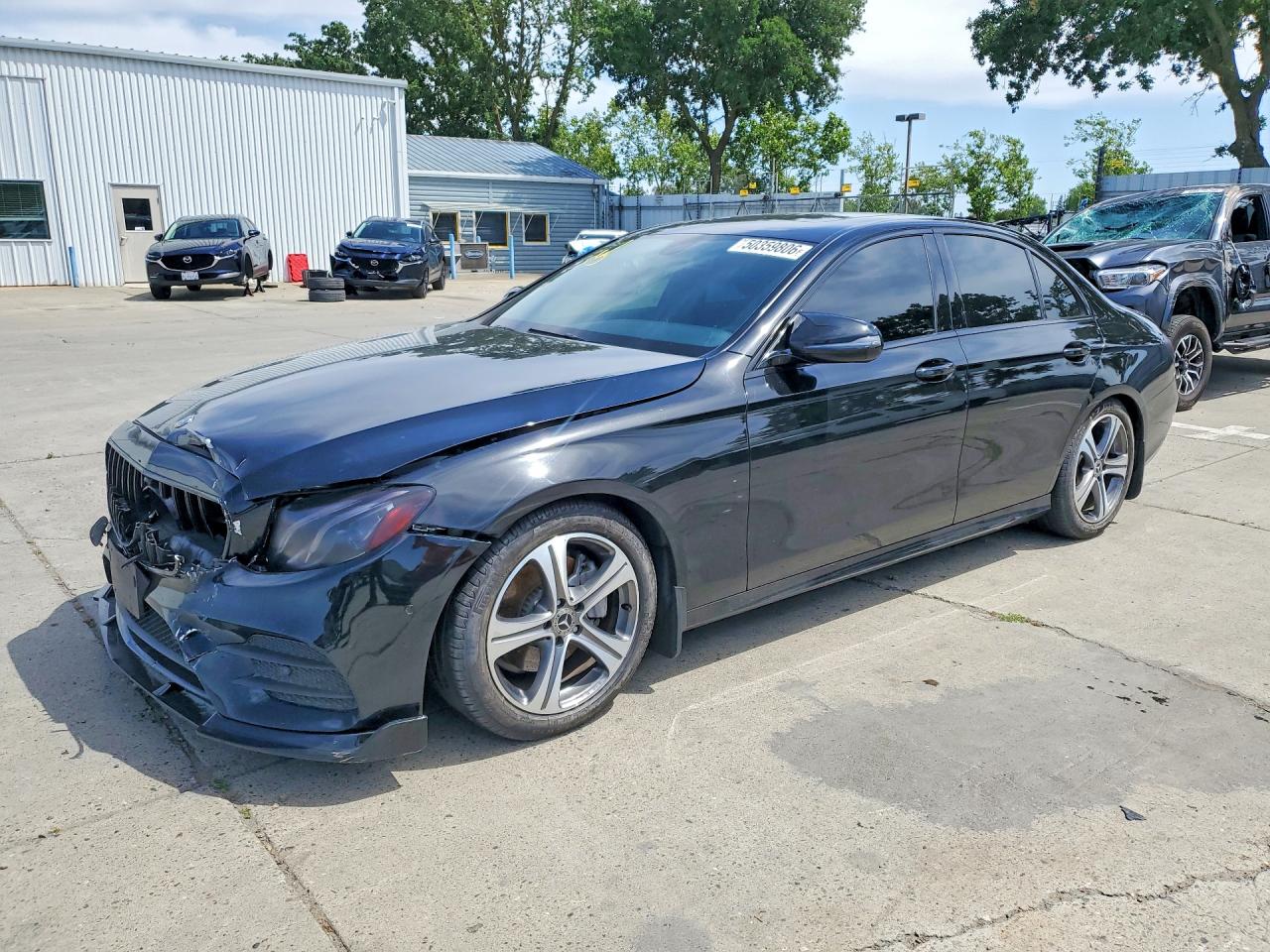 Salvage Mercedes-Benz E-Class Image