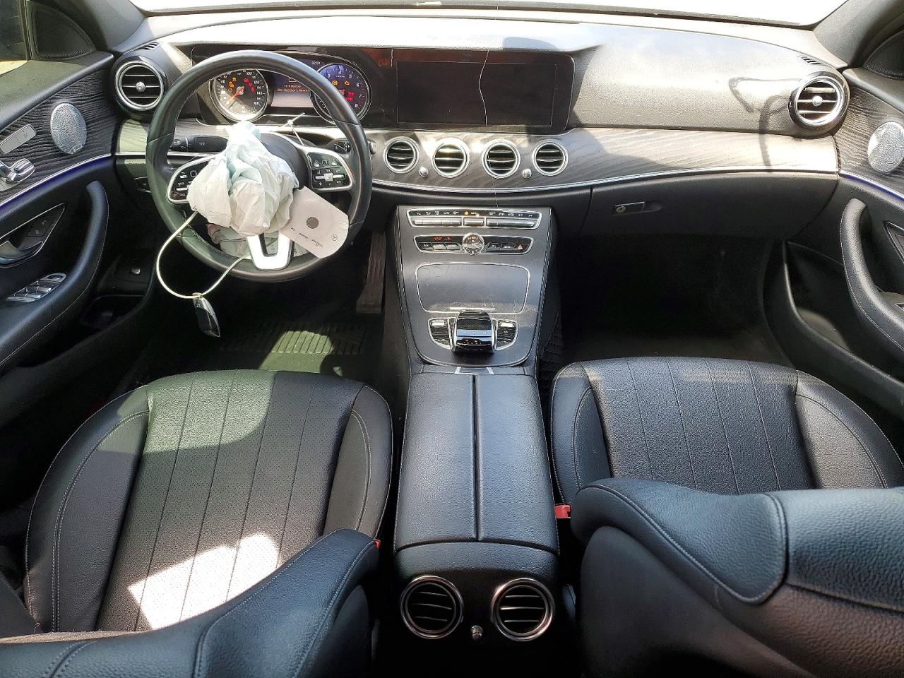 Mercedes-Benz E-Class 300