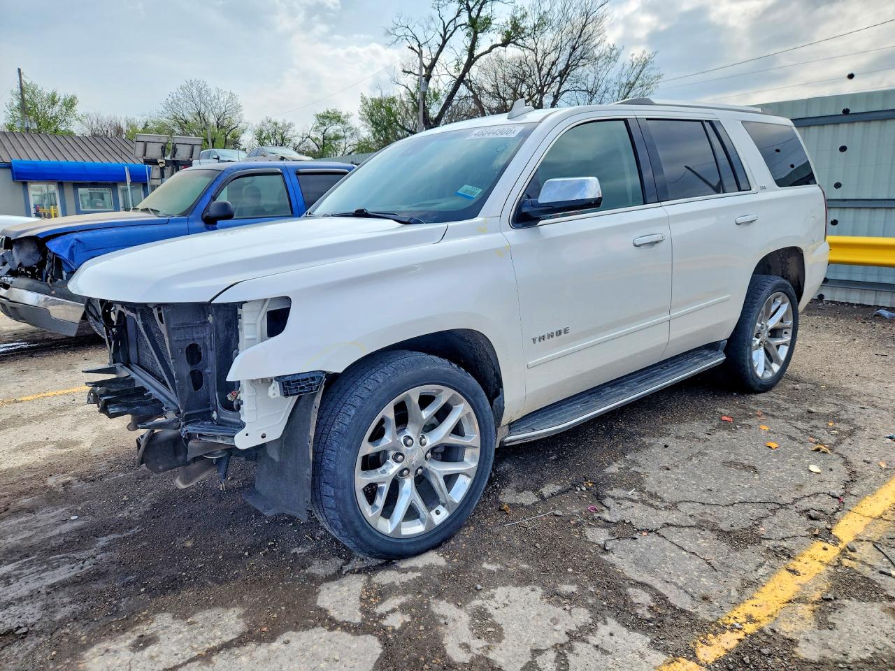 Salvage Chevrolet Tahoe Image