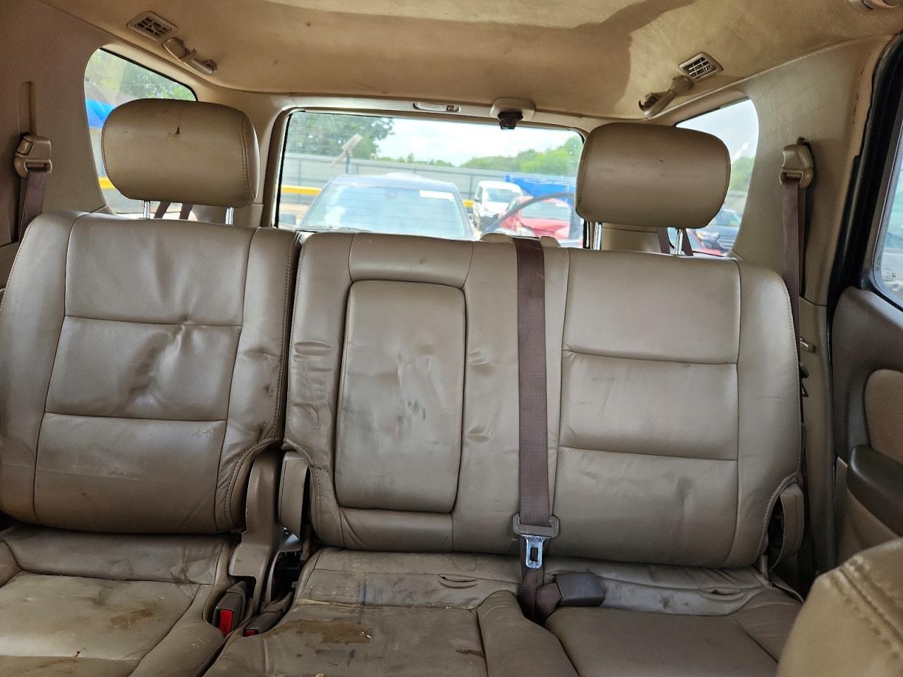 Toyota Sequoia Sr5