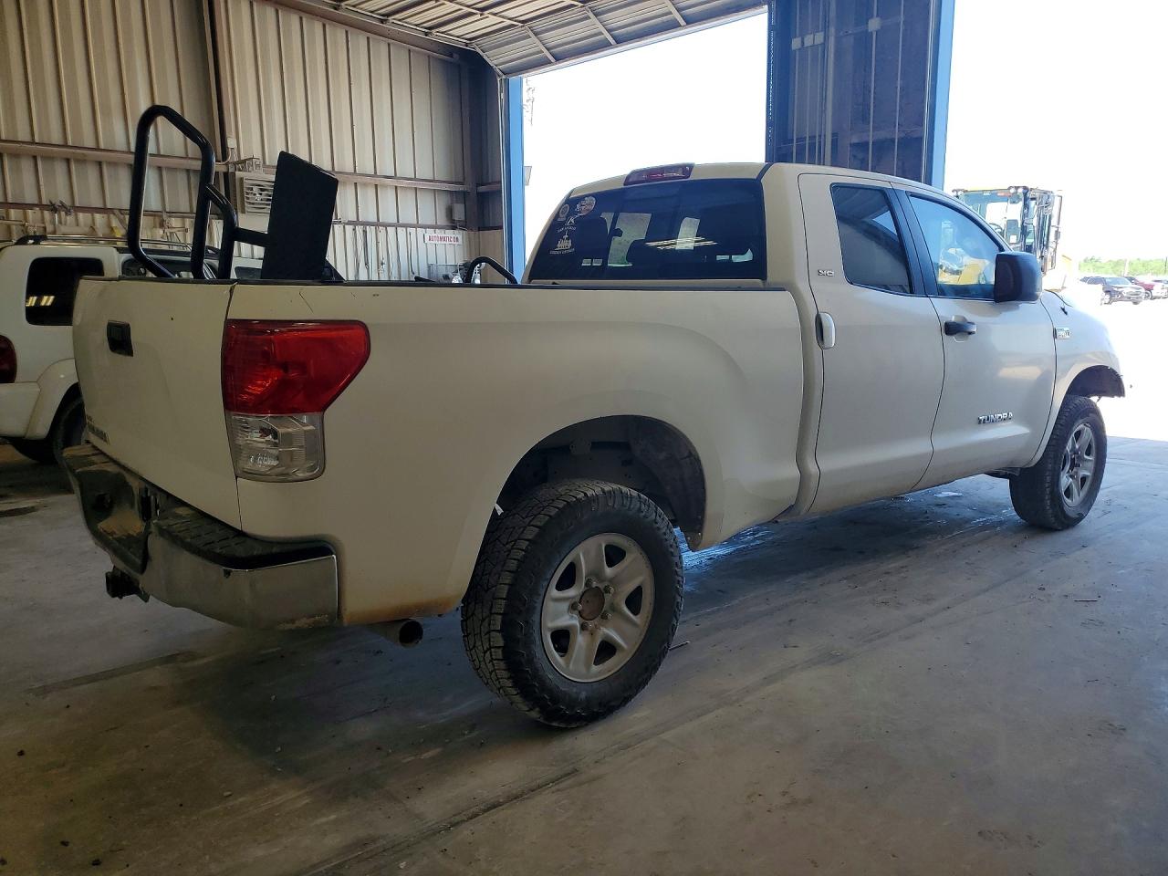 Toyota Tundra Sr5