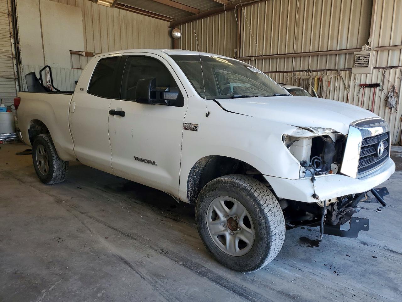 Toyota Tundra Sr5
