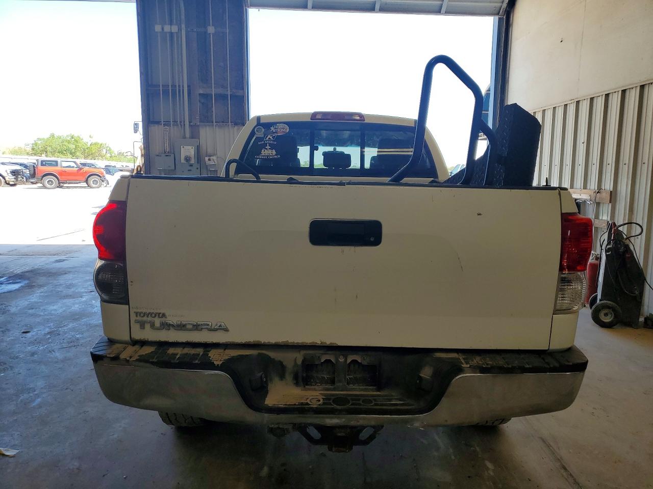 Toyota Tundra Sr5