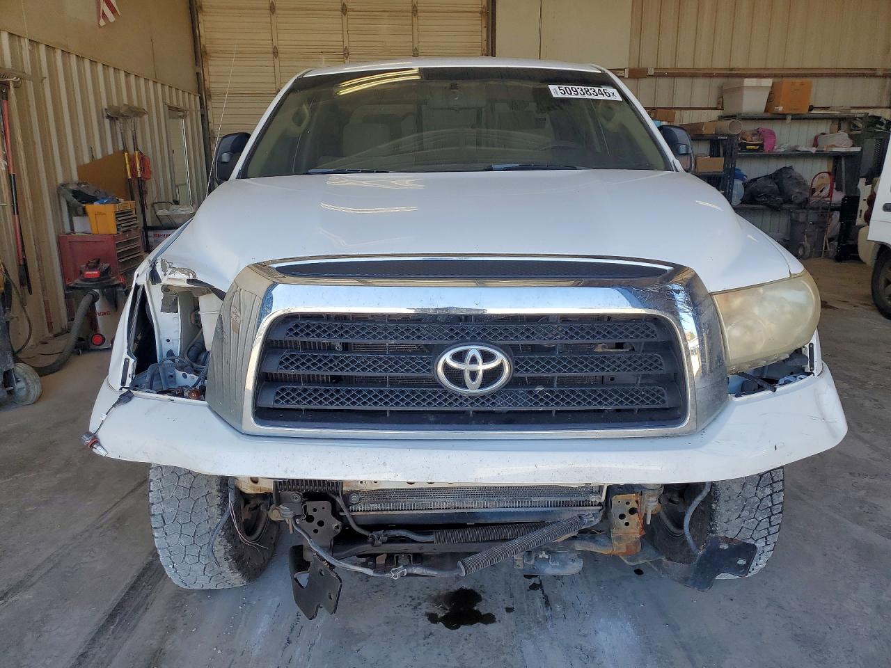 Toyota Tundra Sr5