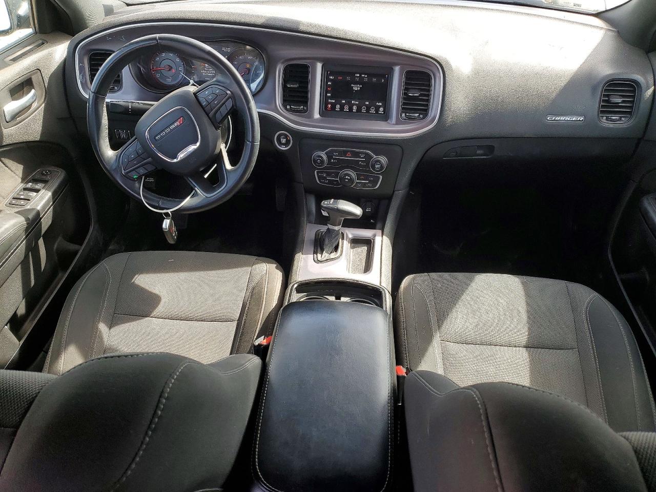 Dodge Charger Sxt