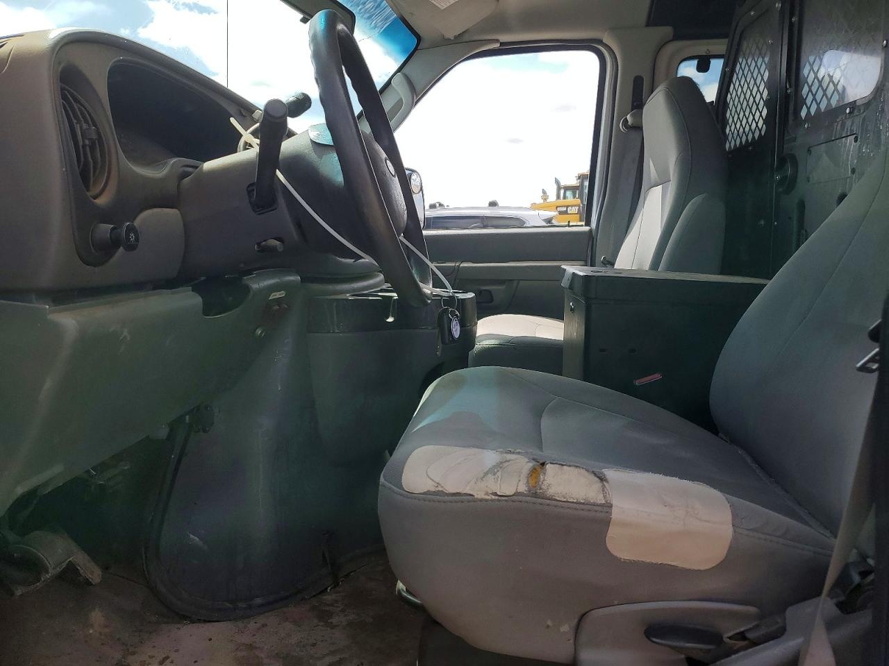 Ford Econoline E250 Van
