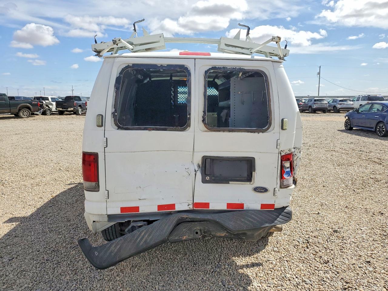 Ford Econoline E250 Van