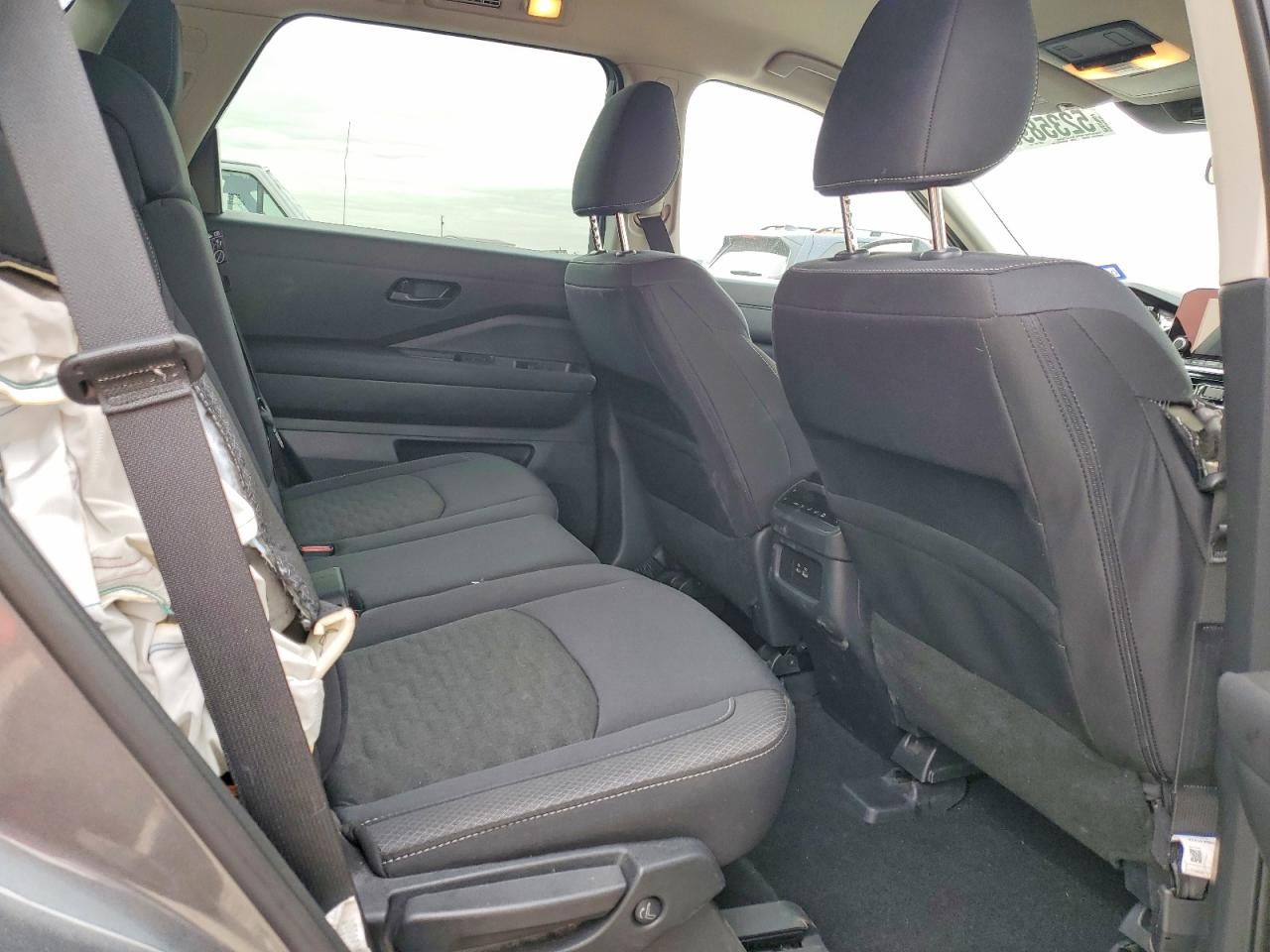 Nissan Pathfinder Sv