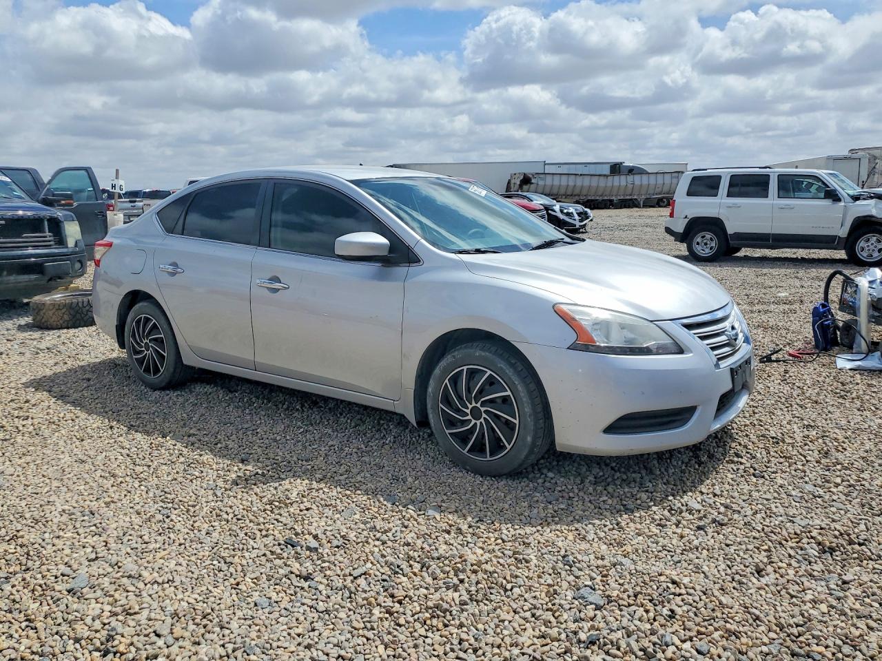 Nissan Sentra S