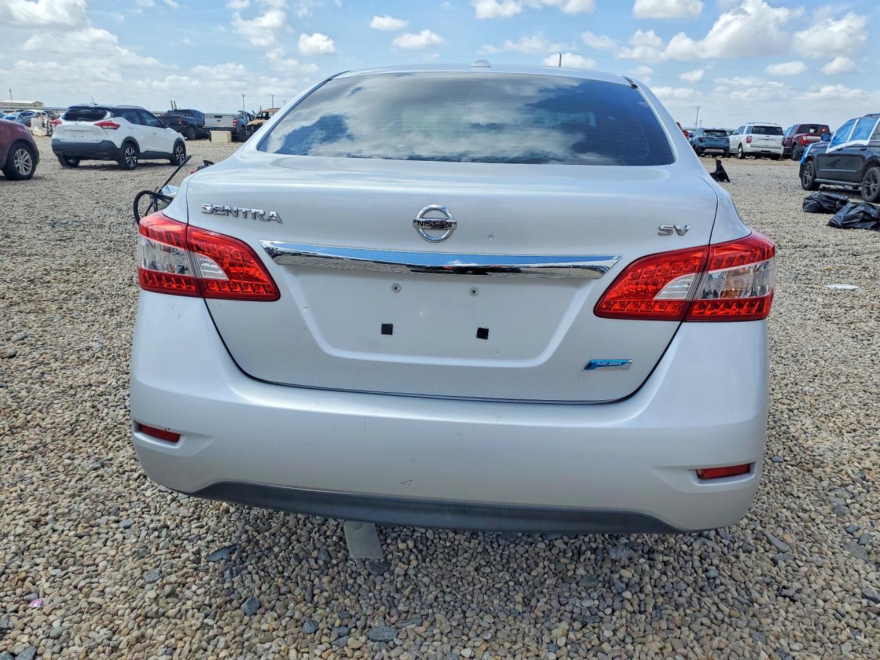 Nissan Sentra S