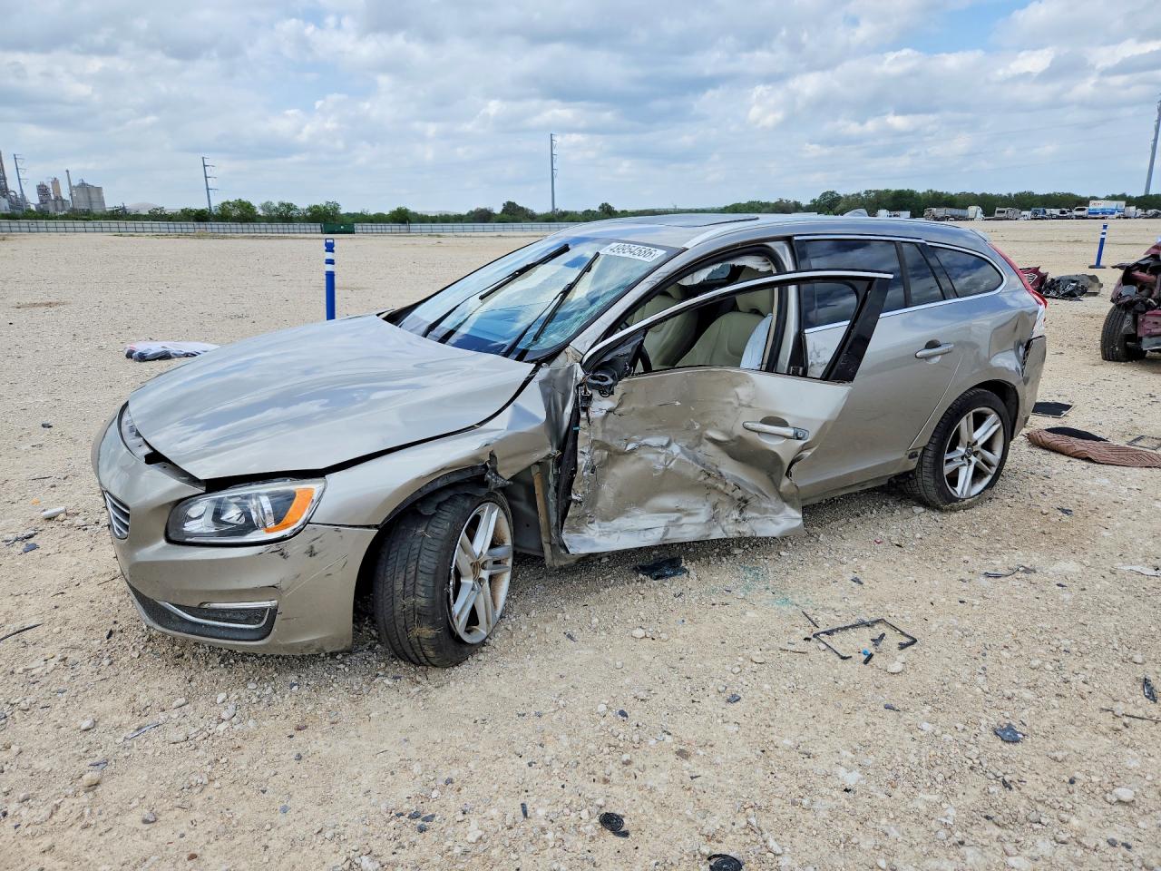 Salvage Volvo V60 Image
