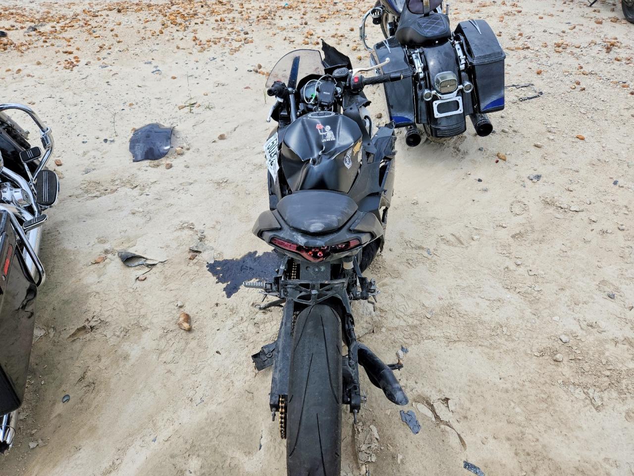 Kawasaki Ex H