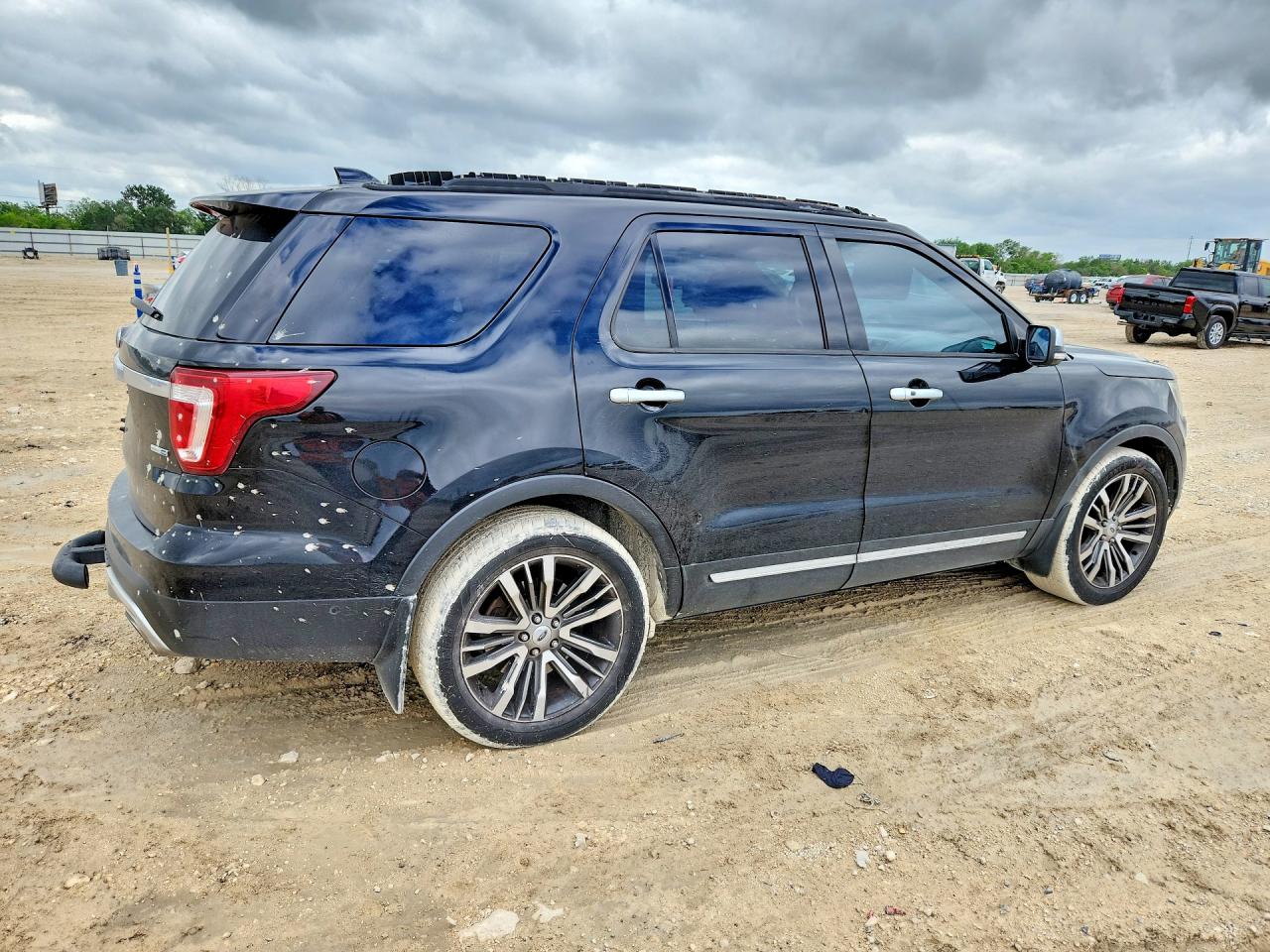 Ford Explorer Platinum
