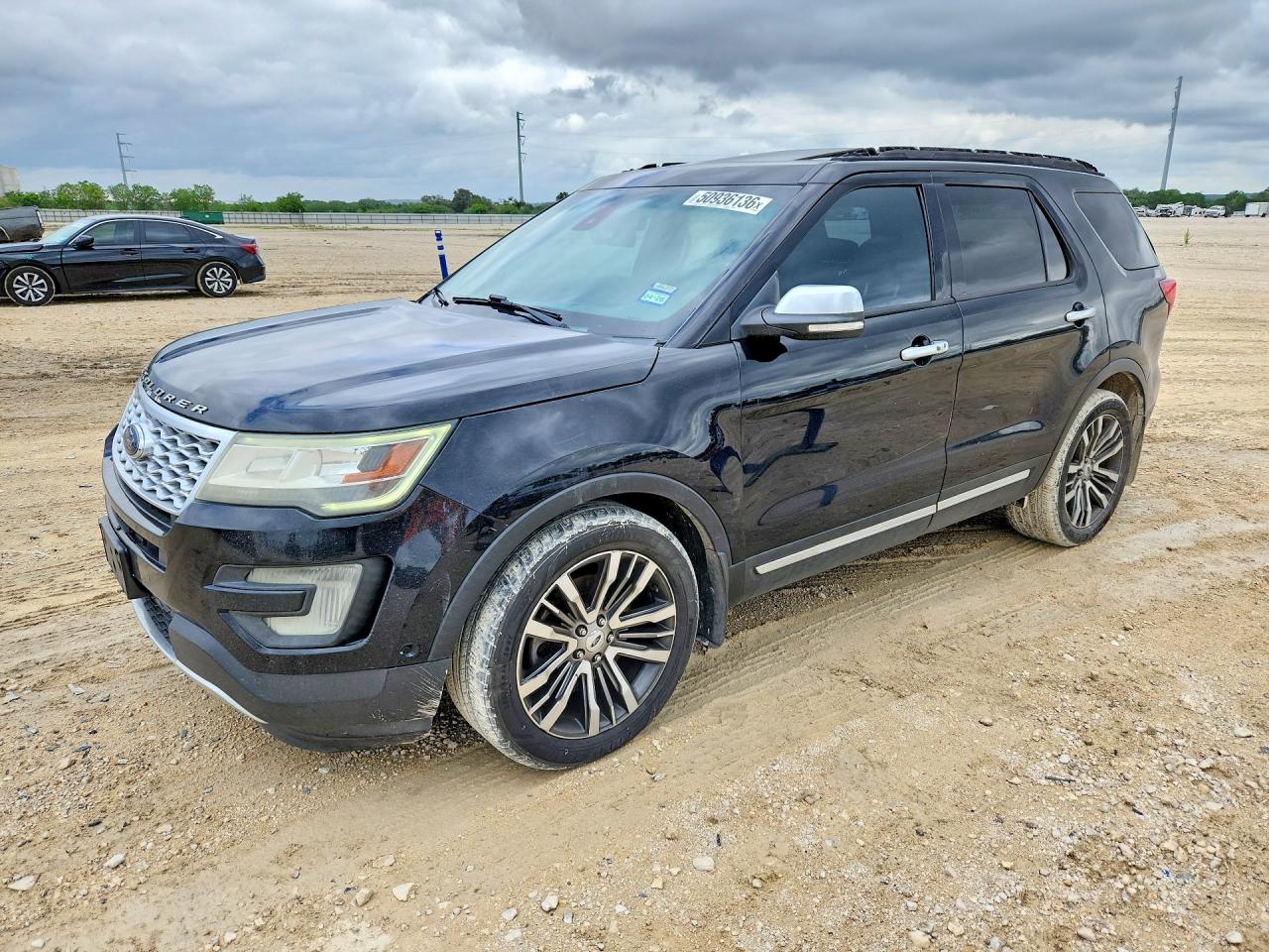 Salvage Ford Explorer Image