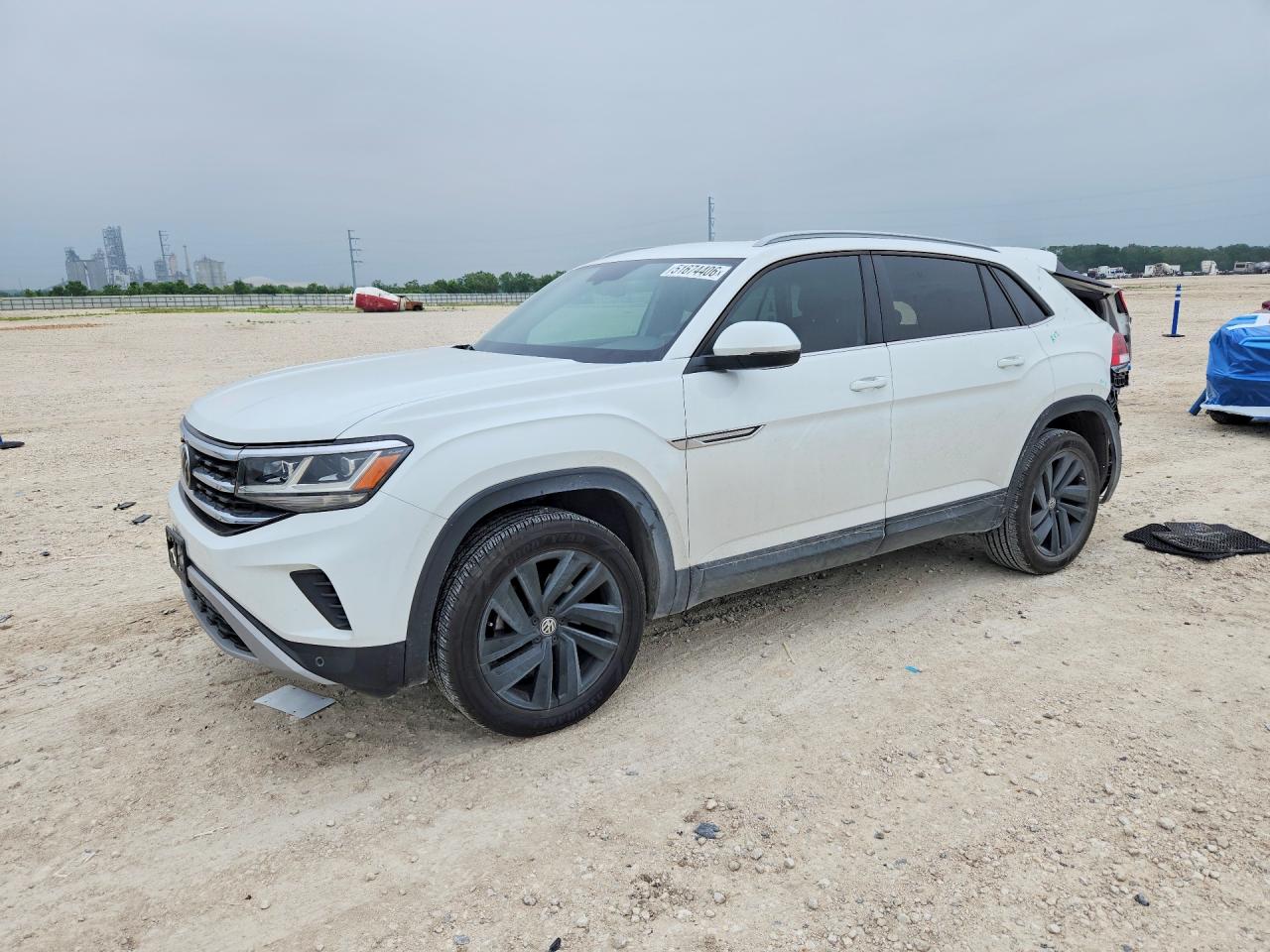 Salvage Volkswagen Atlas Image
