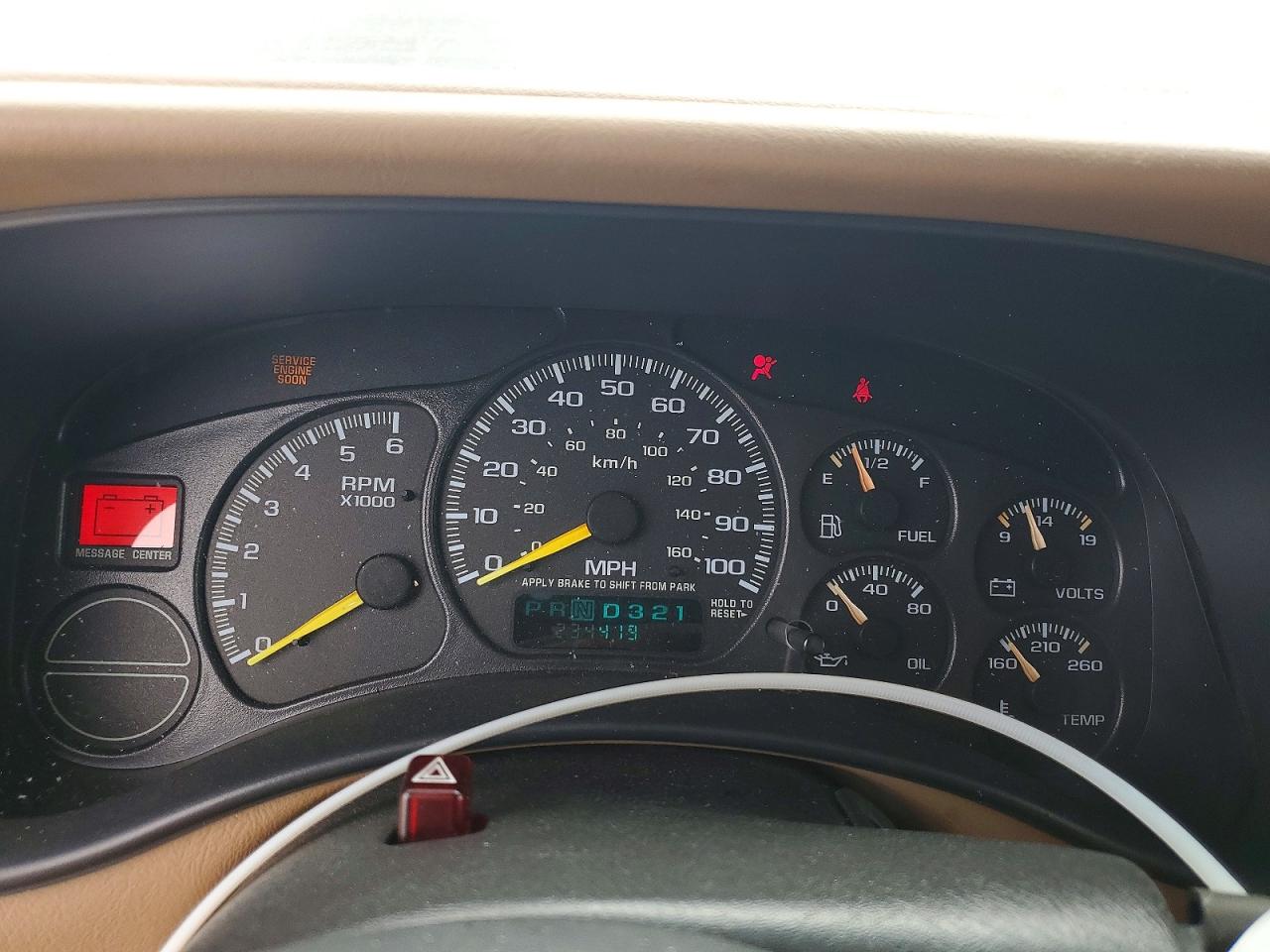 Chevrolet Suburban C1500