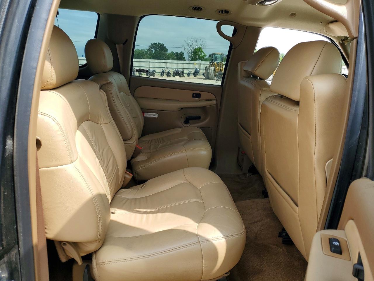 Chevrolet Suburban C1500