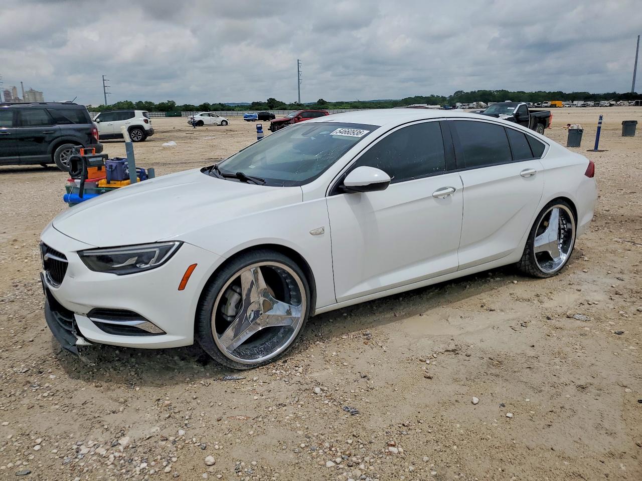 Salvage Buick Regal Image