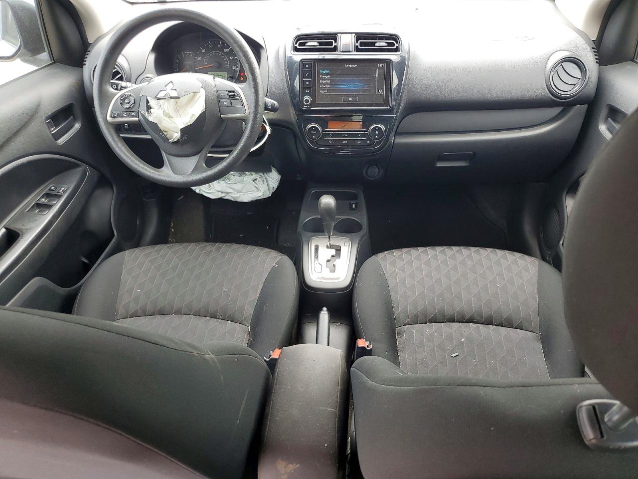 Mitsubishi Mirage Es