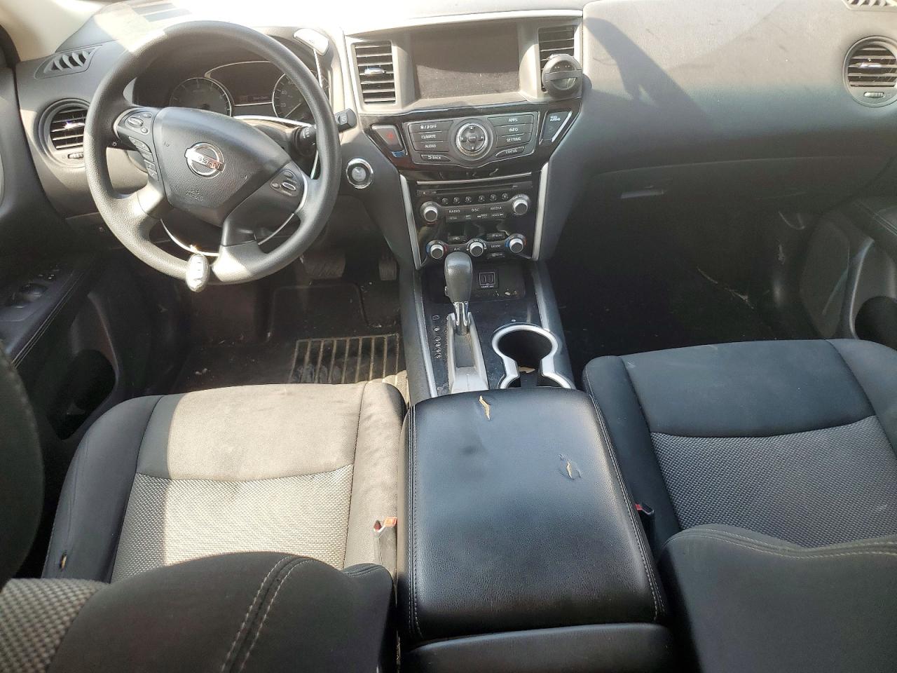 Nissan Pathfinder S