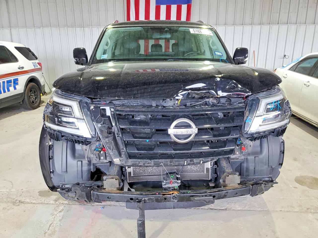 Nissan Armada Sv