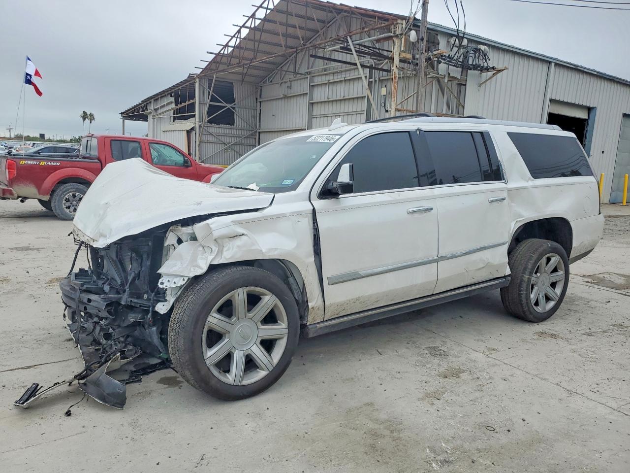 Salvage Cadillac Escalade Image
