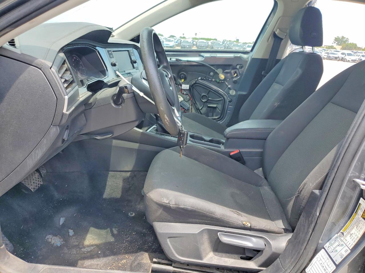 Volkswagen Jetta S