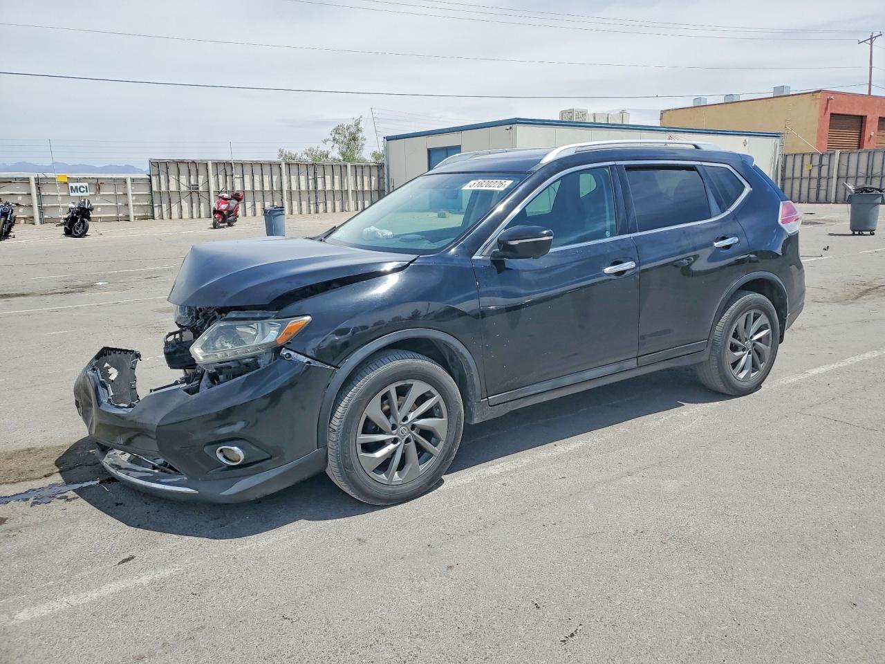 Salvage Nissan Rogue Image