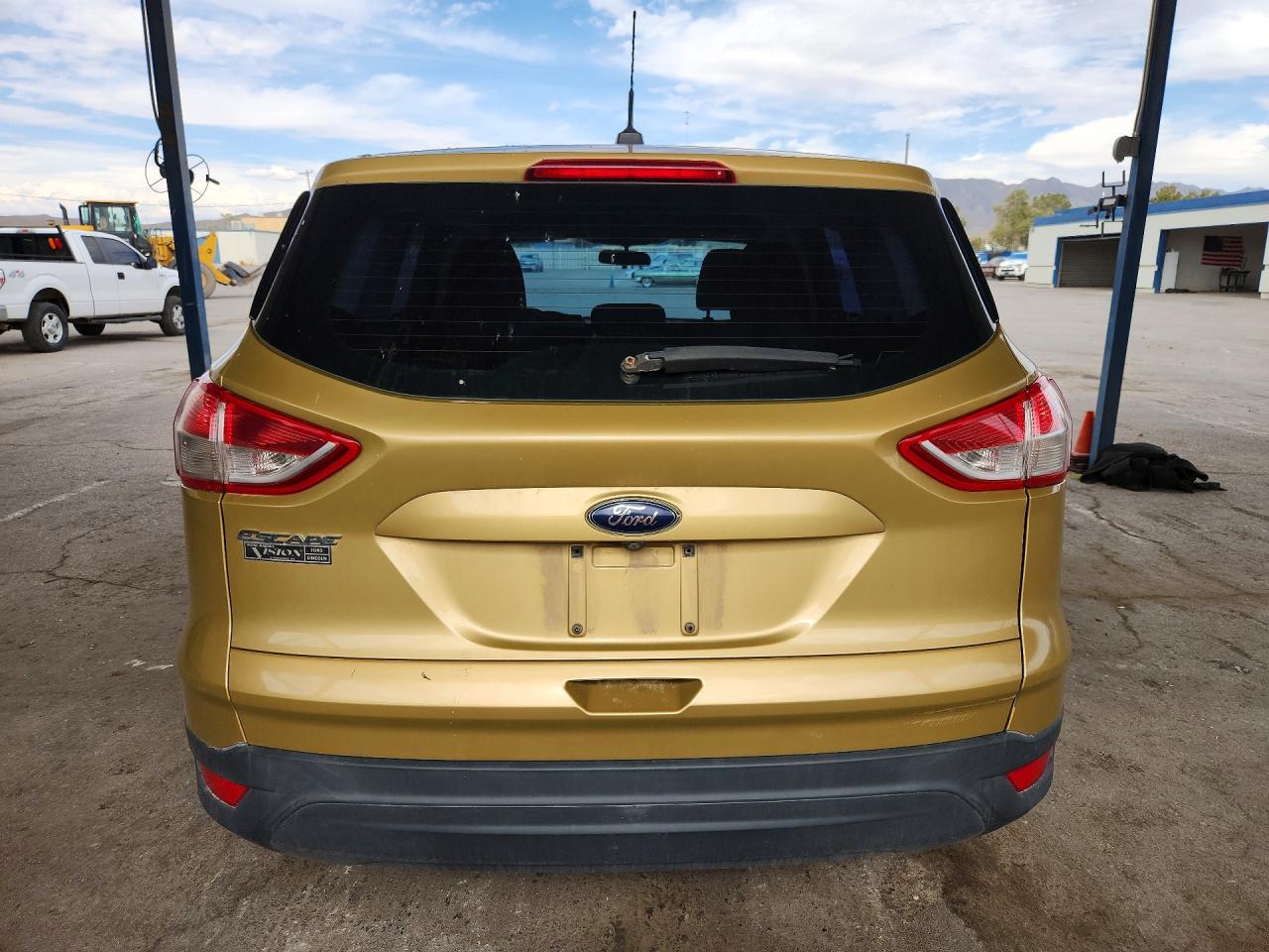 Ford Escape S