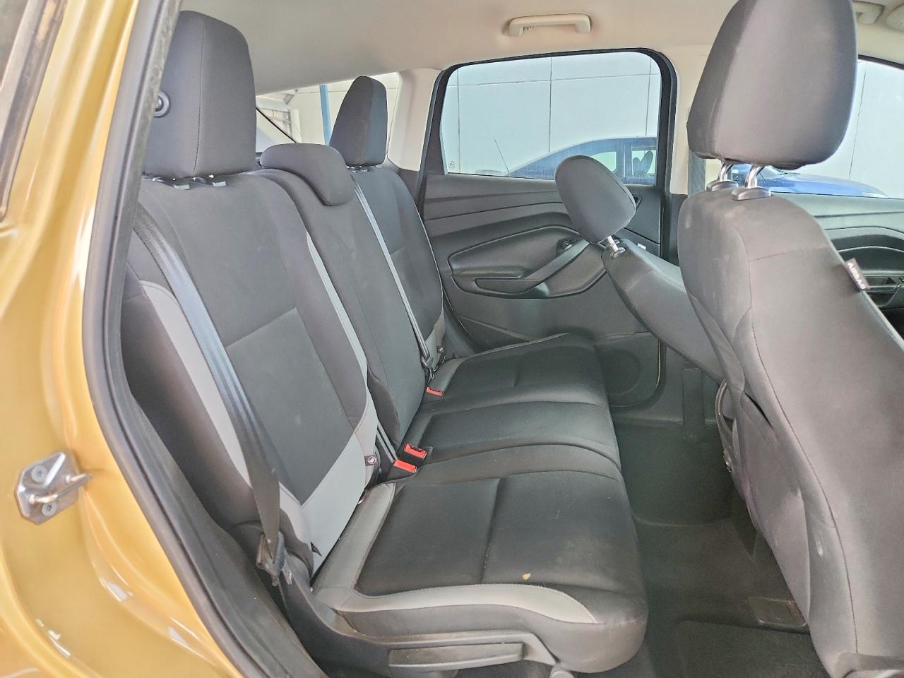 Ford Escape S