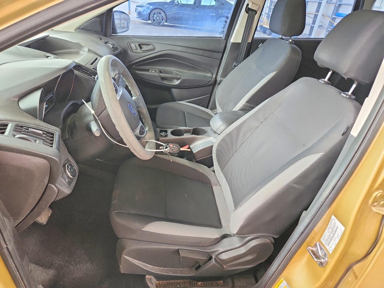 Ford Escape S