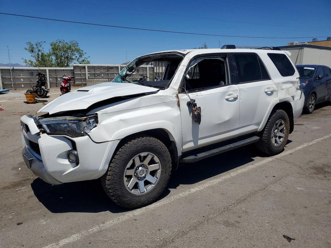 Salvage Toyota 4Runner Image