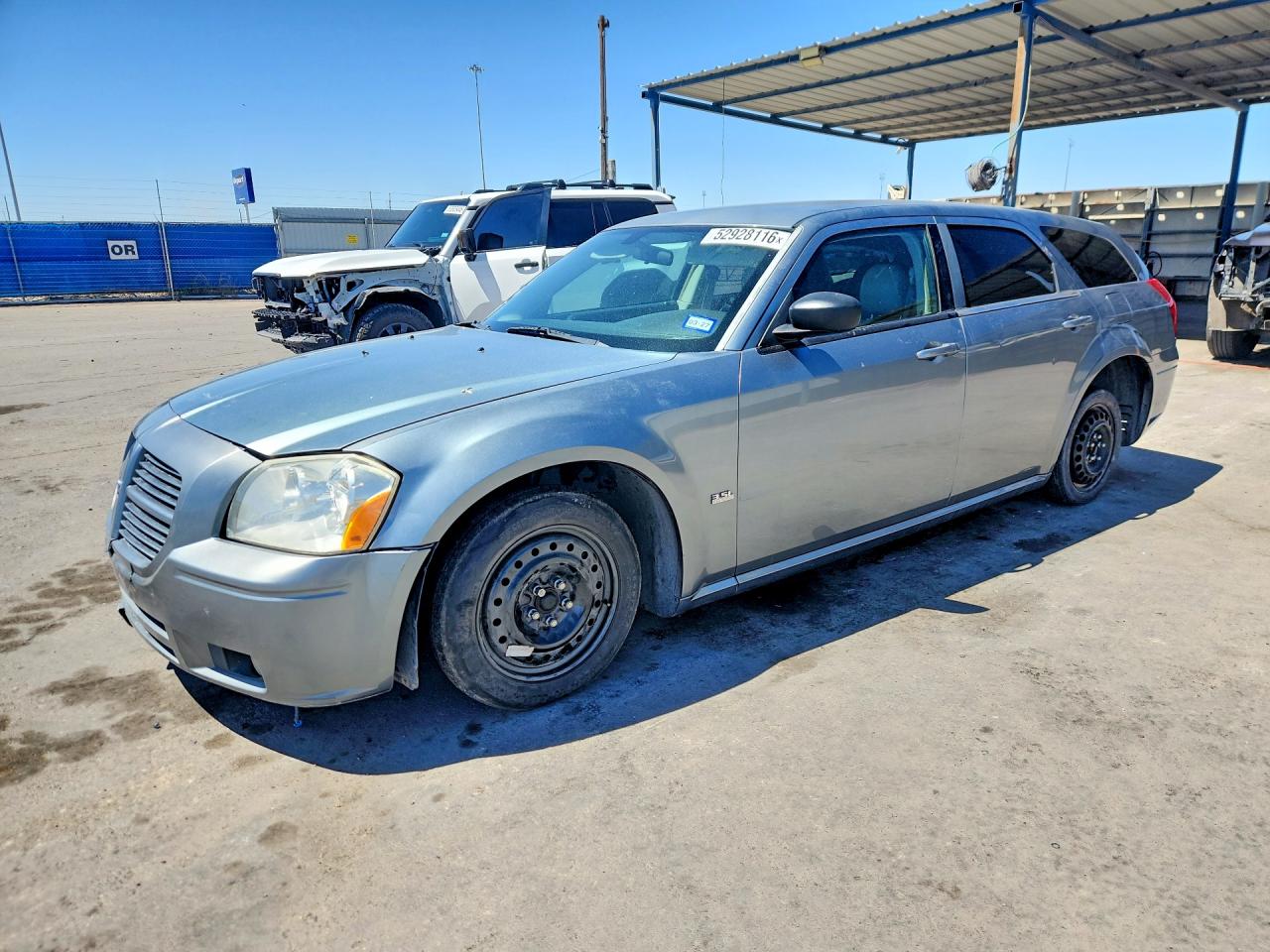 Salvage Dodge Magnum Image
