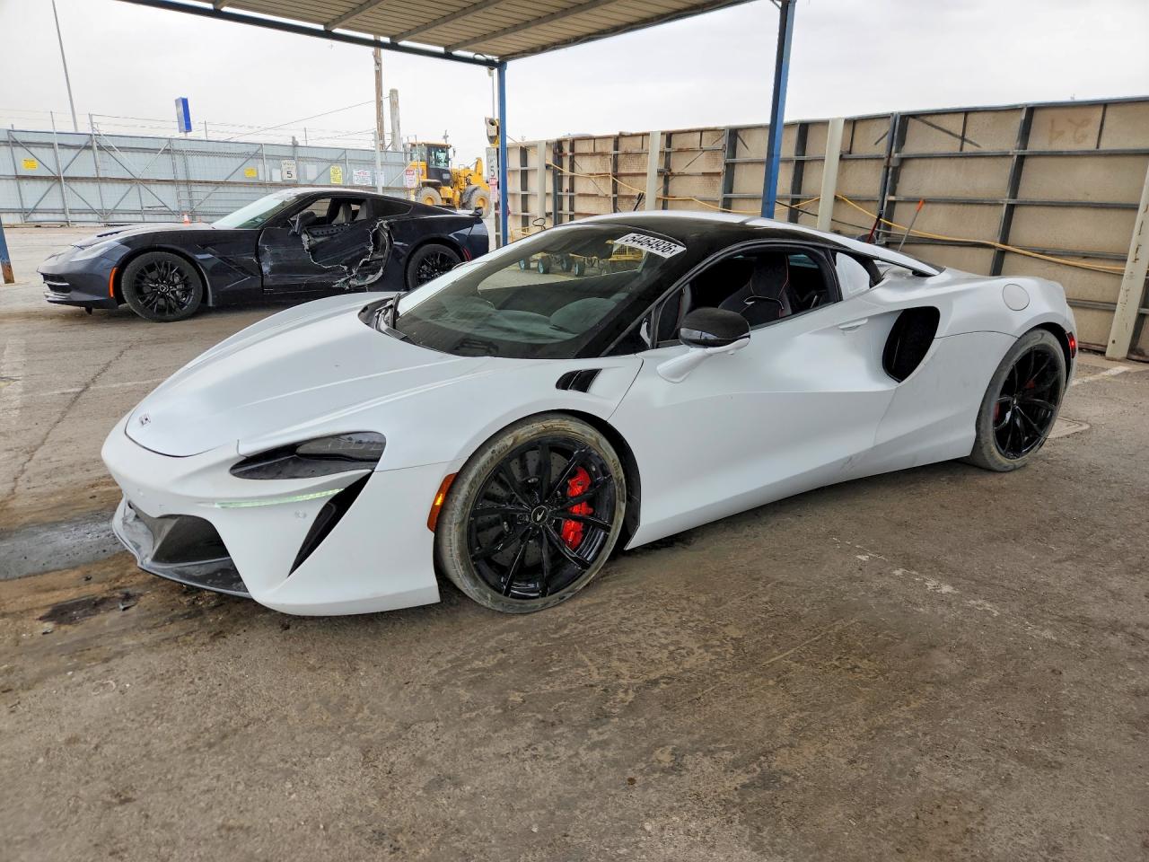 Salvage McLaren Artura Image