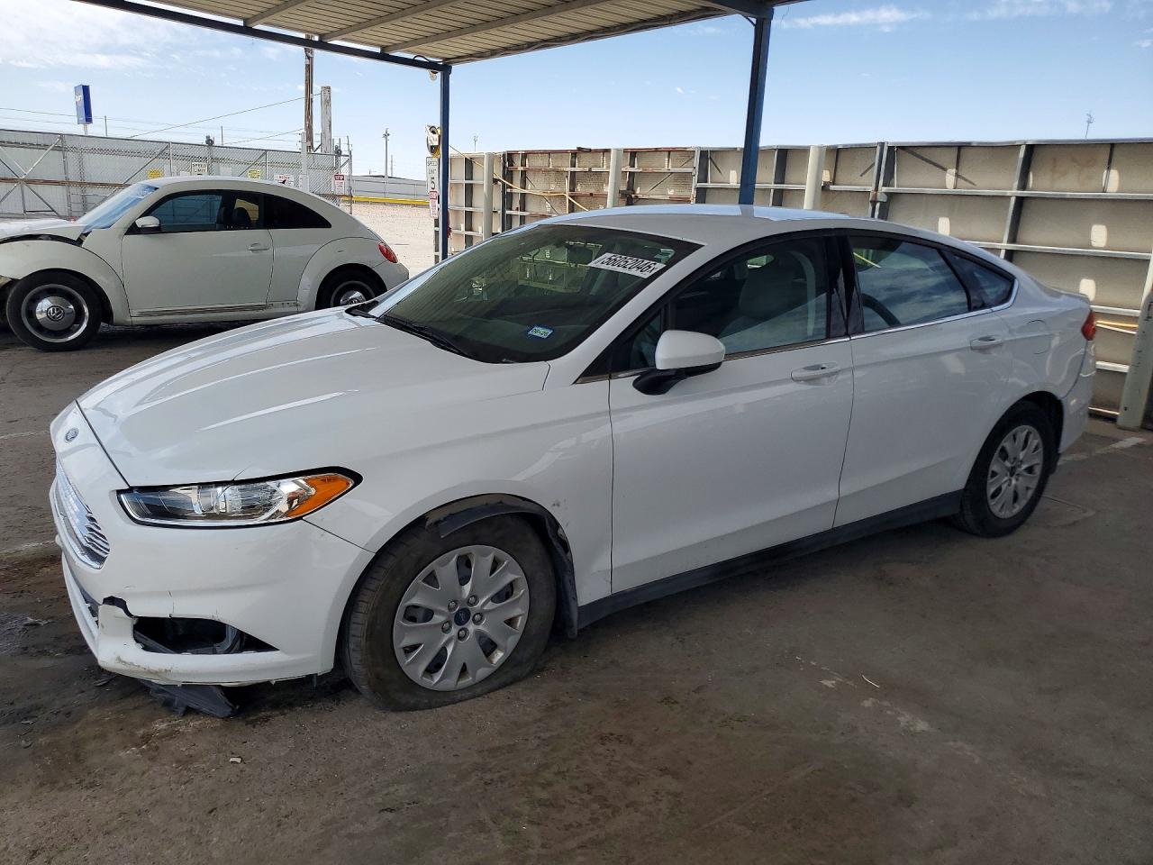 Salvage Ford Fusion Image