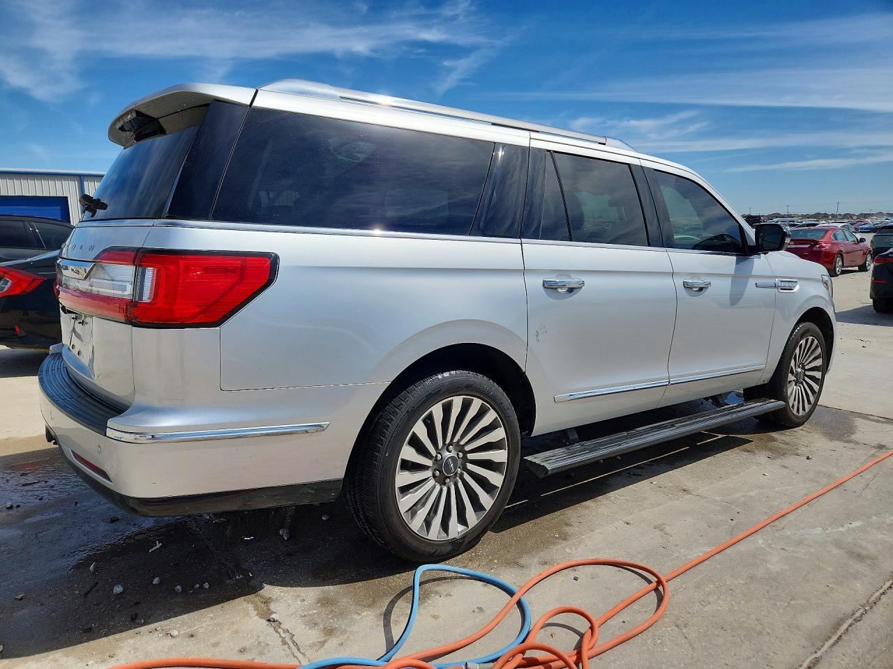 Lincoln Navigator L Reserve