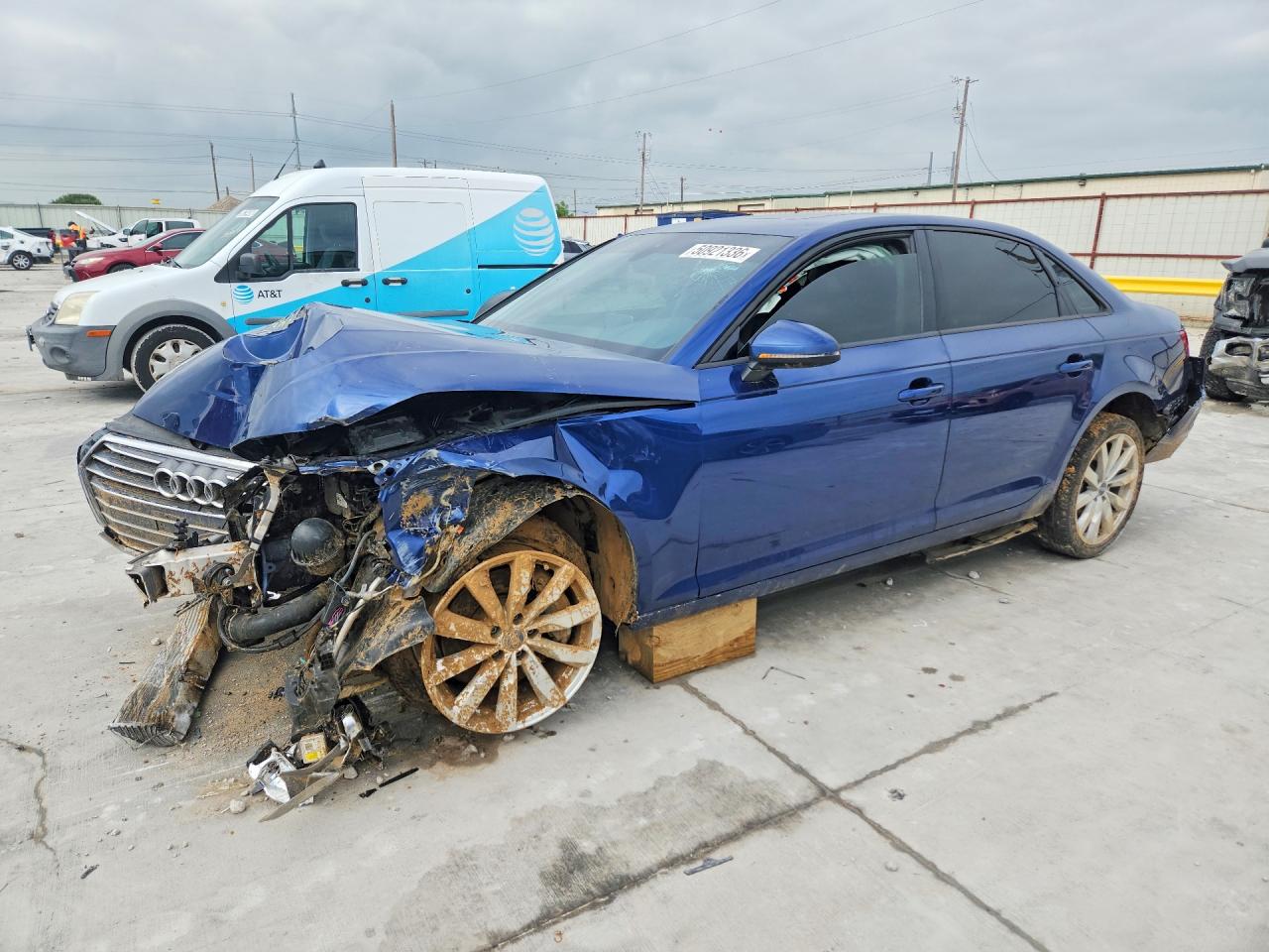 Salvage Audi A4 Image
