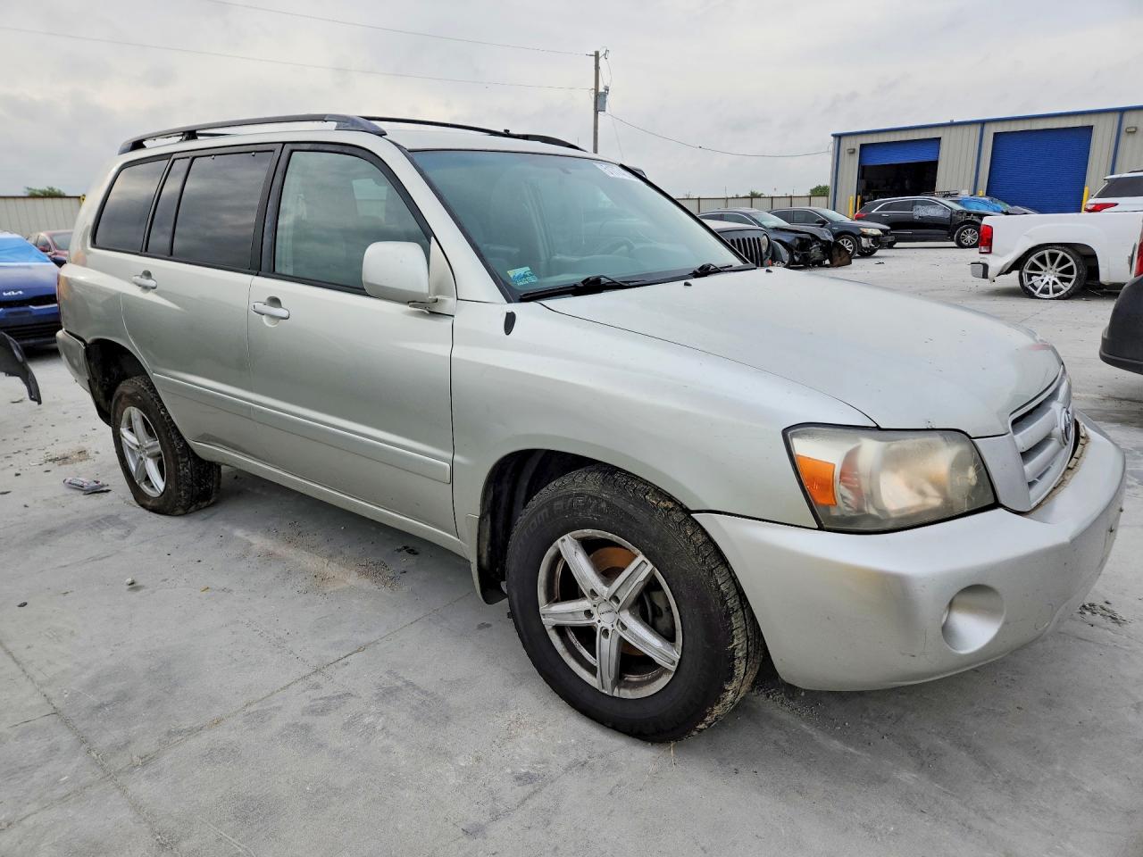 Toyota Highlander Base