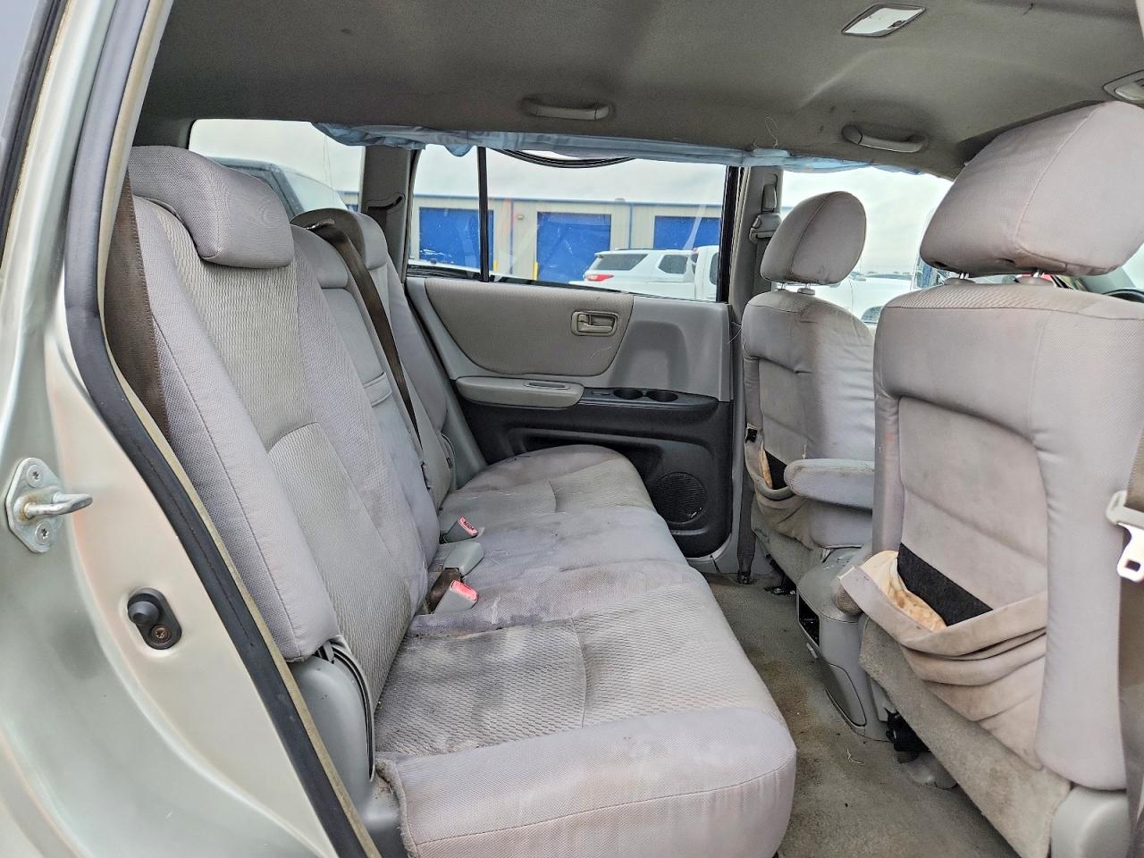 Toyota Highlander Base