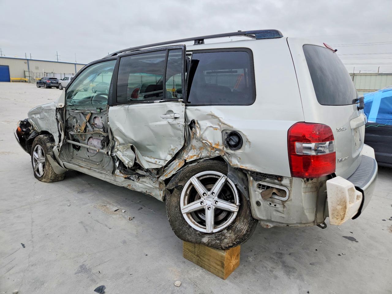 Toyota Highlander Base