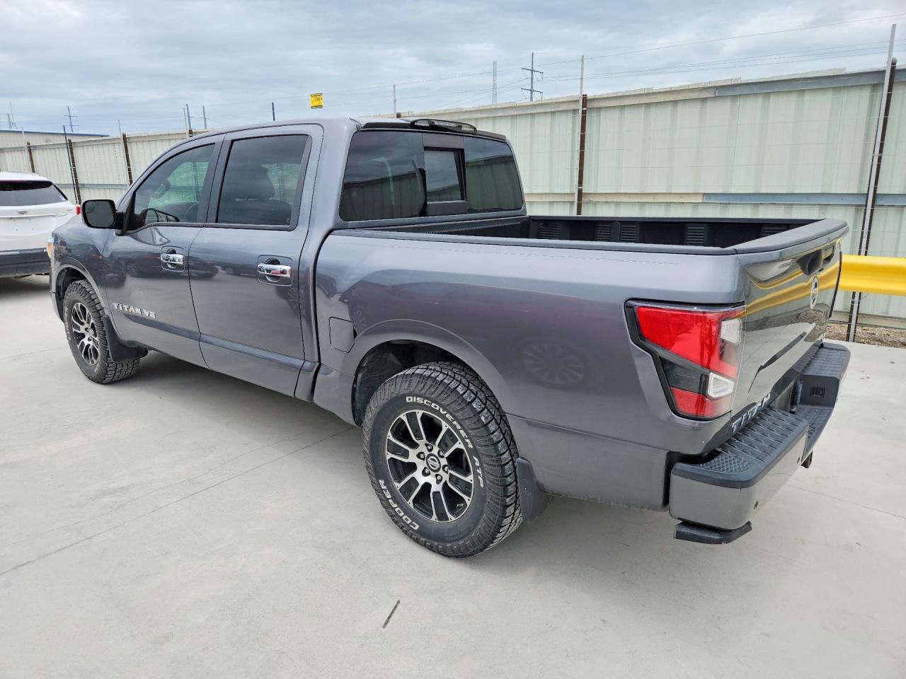 Nissan Titan Sv