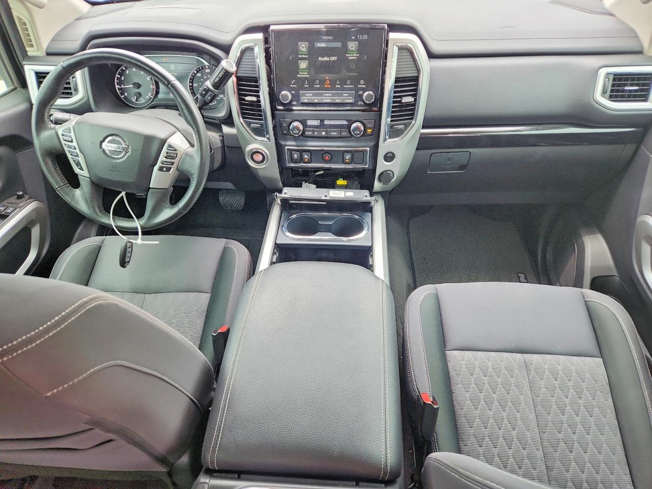 Nissan Titan Sv