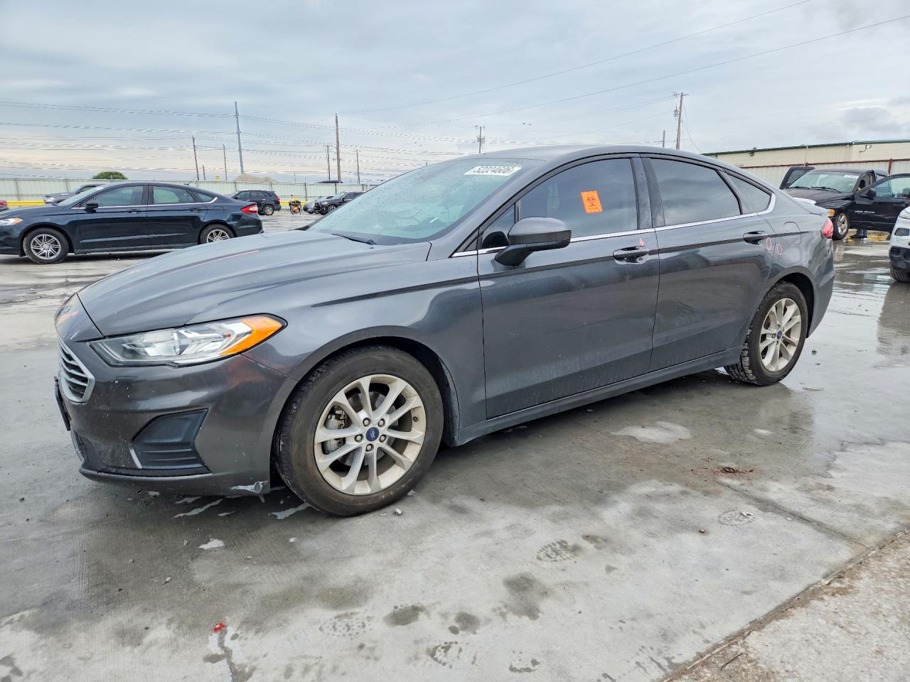 Salvage Ford Fusion Image