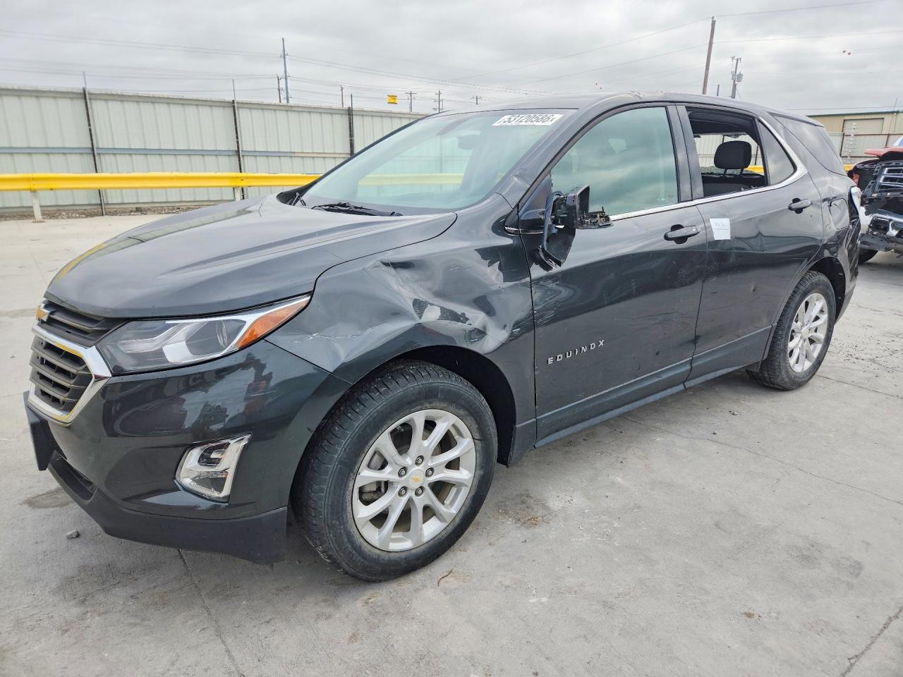 Salvage Chevrolet Equinox Image